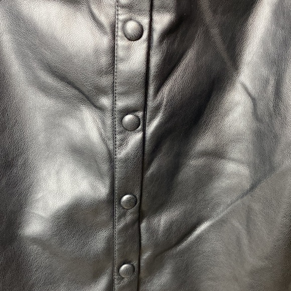 7 for all mankind Faux leather puff sleeve top NWT! Size S, black - Picture 3 of 15